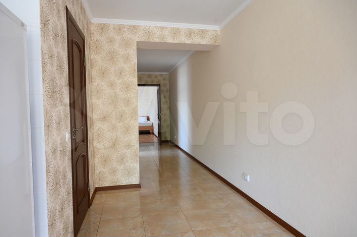 2-к. квартира, 70 м², 2/3 эт.