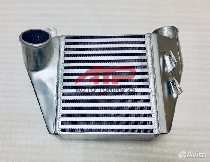 Интеркулер универсальный - Volkswagen Golf MK4 02