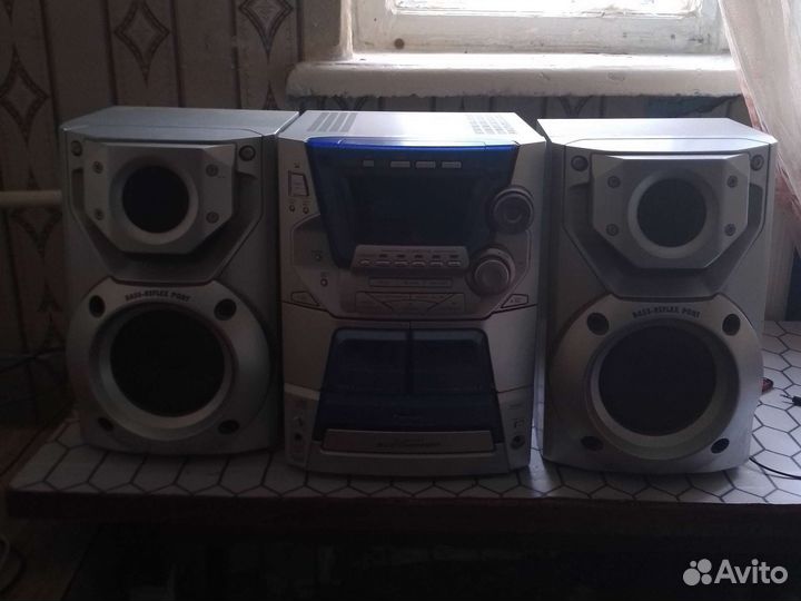 Музыкальный центр panasonic