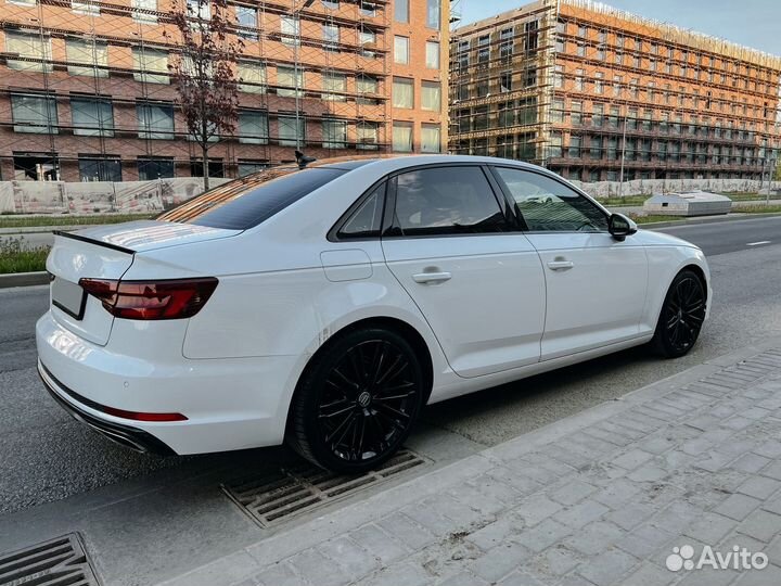 Audi A4 2.0 AMT, 2018, 70 000 км