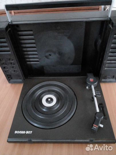 Проигрыватель винила