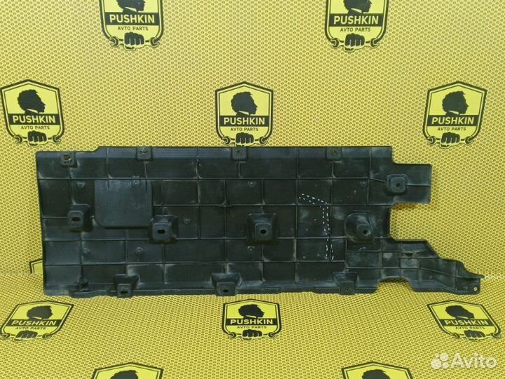 Защита днища кузова передняя левая Renault Espace