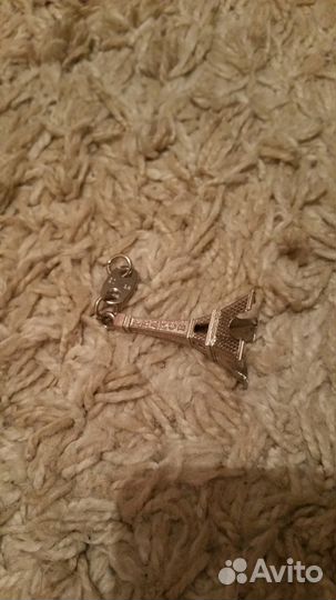 Брелок Эйфелева башня