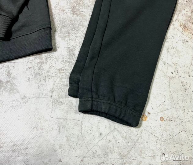 Спортивные костюмы Balenciaga