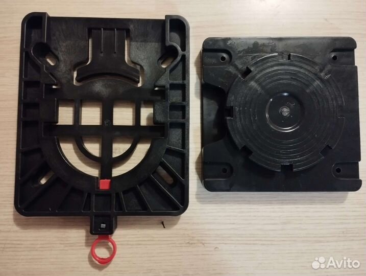 Поворотный механизм для сиденья в лодку