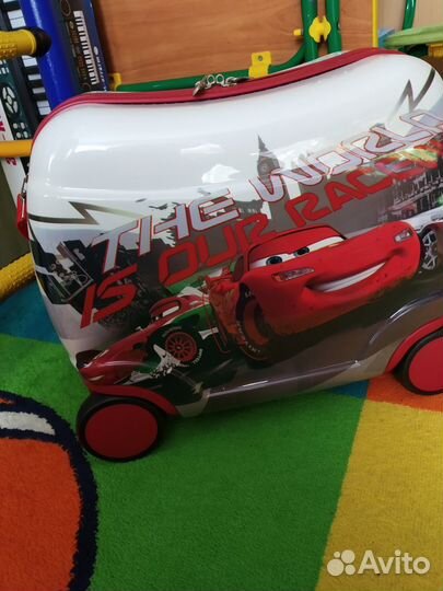 Детский чемодан