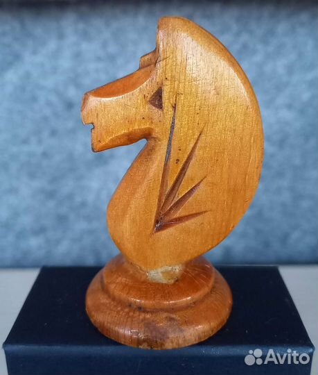 Фигурка шахматная Конь