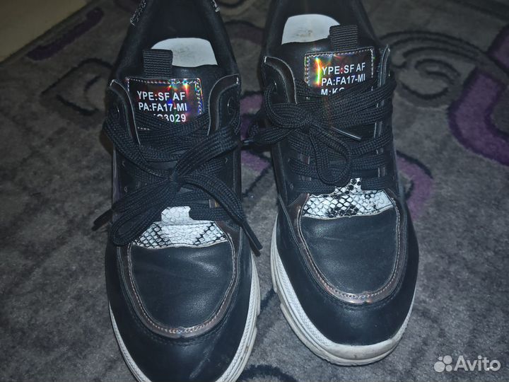 Кроссовки на высокой платформе