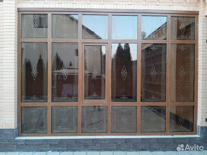 Пластиковые окна и двери, витражи