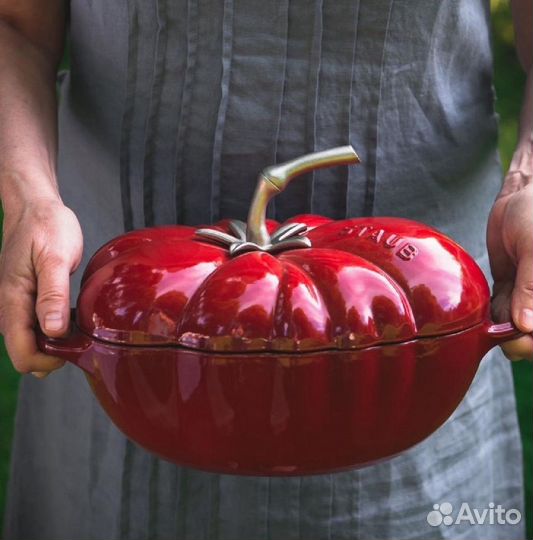 Кастрюля чугунная staub