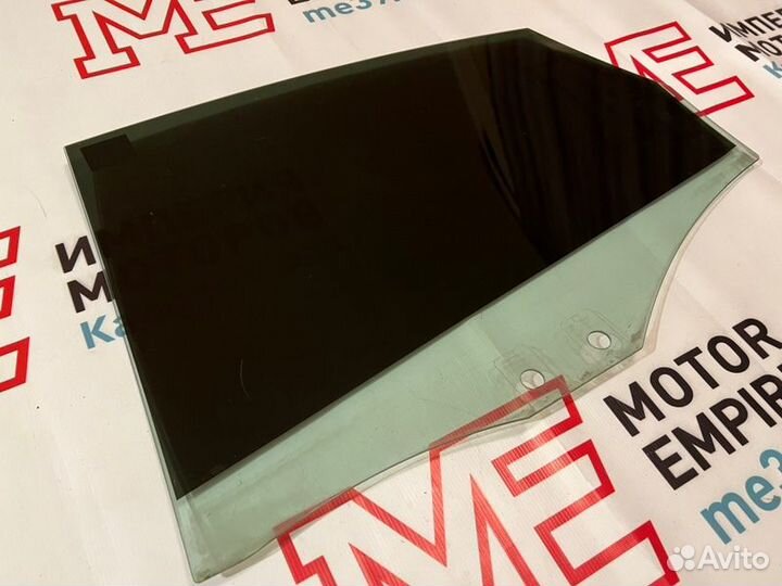 Стекло двери заднее правое Audi A6 C6 2006