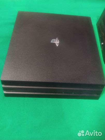 PS4 PRO прошитая, куча игр