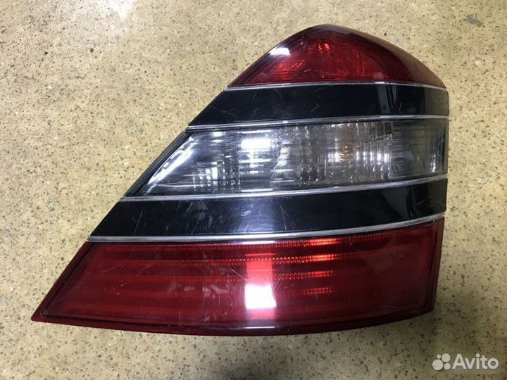 Фонарь Mercedes-Benz S-Class W221