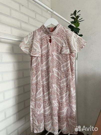 Платья женские 42 размер