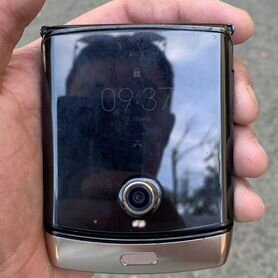 Motorola Razr 2019, 6/128 ГБ