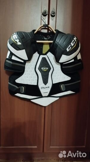 Нагрудник хоккейный взрослый