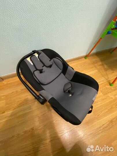 Детская люлька в машину