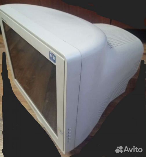 Монитор для компьютера 17