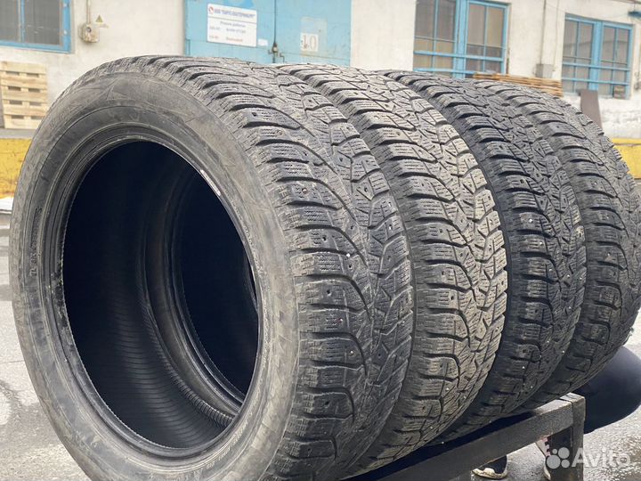 Bridgestone Blizzak Spike-02 205/55 R16