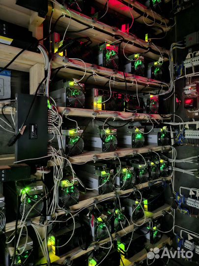 Whatsminer m50 122Th б/у состояние отличное