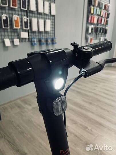 Электросамокат HoverBot TT-01