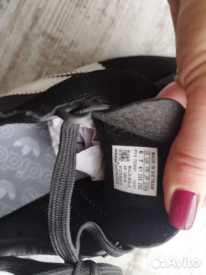 Кроссовки adidas retropy e5