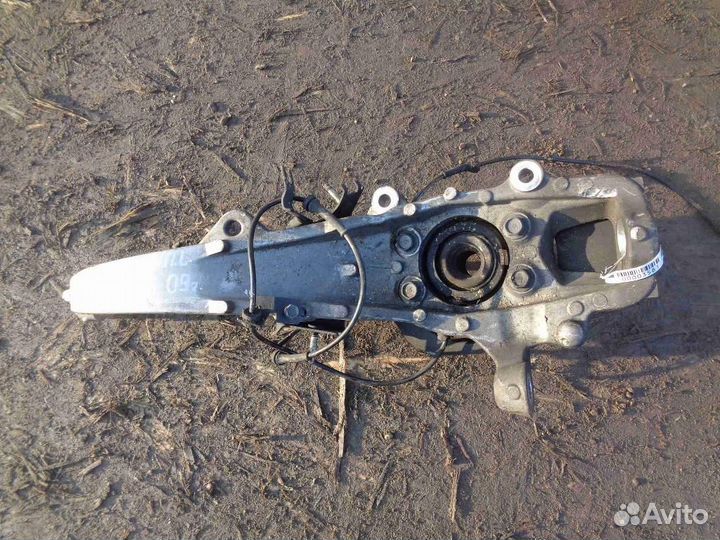 Цапфа/кулак поворотный передний левый Infiniti FX3