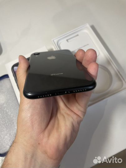 iPhone Xr, 64 ГБ