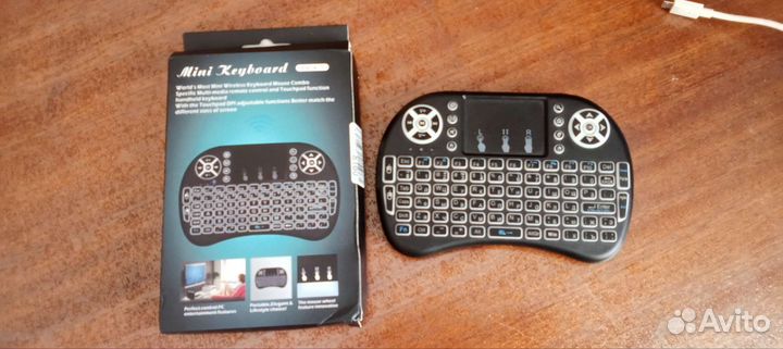 Беспроводная Мини Клавиатура i8 С Подсветкой