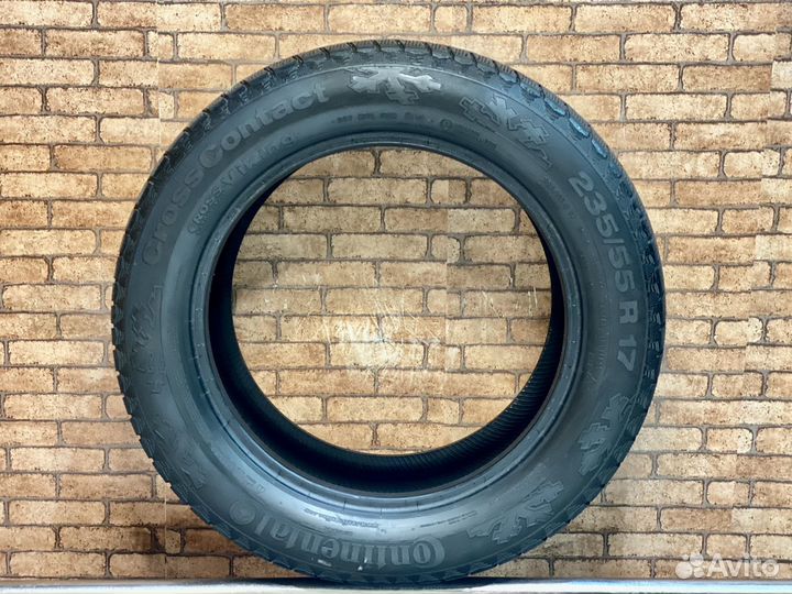 Continental ContiCrossContact Viking 235/55 R17