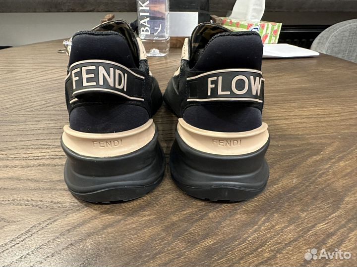 Кроссовки fendi flow 39 оригинал