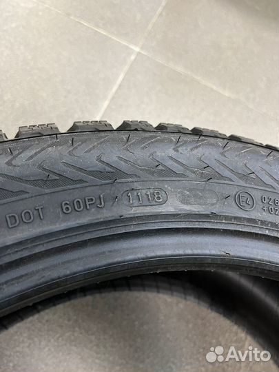 Nokian Tyres Hakkapeliitta 8 235/45 R19 99T