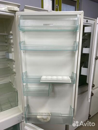 Встраиваемый холодильник 