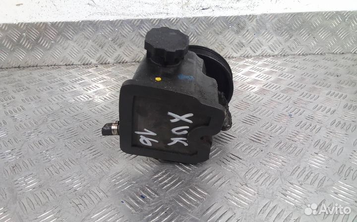 Насос гидроусилителя руля Mercedes-Benz E-Класс