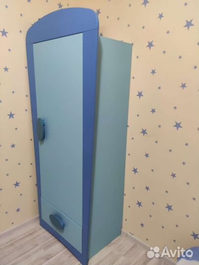 Кровать детская, шкаф, тумбочка mammut