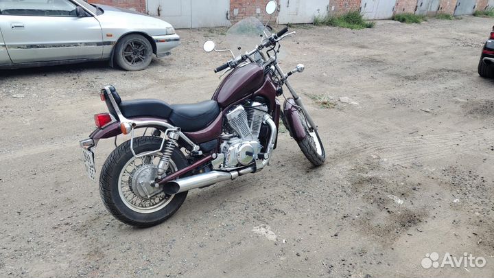 Suzuki Intruder vs750