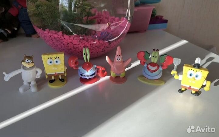 Фигурки Губка Боб из Sweet Box