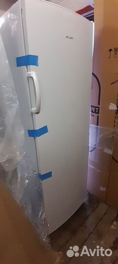 Продам морозильную камеру Атлант М7204- 100