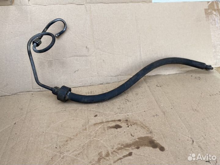 Трубка гур Mercedes 124 3.0