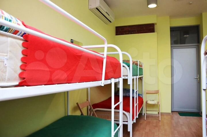 Комната 13 м², 1/4 эт.