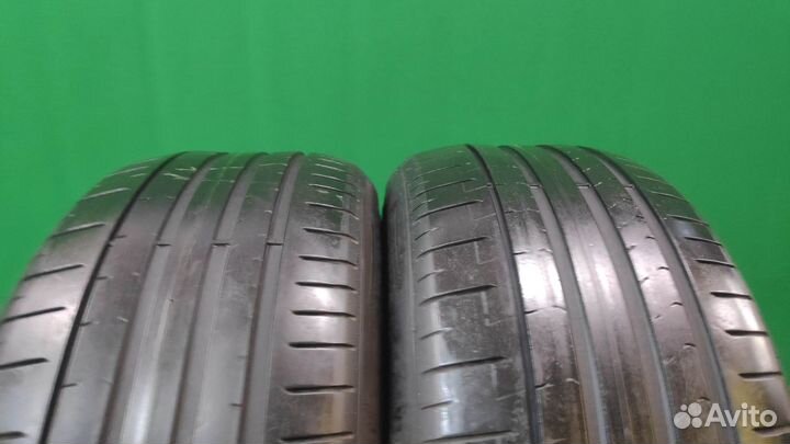 Pirelli P Zero PZ4 245/45 R19 102Y