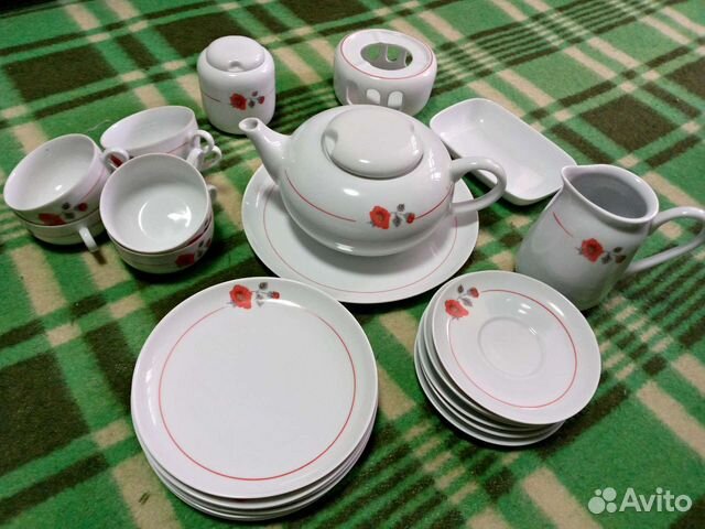 Набор столовой посуды новый