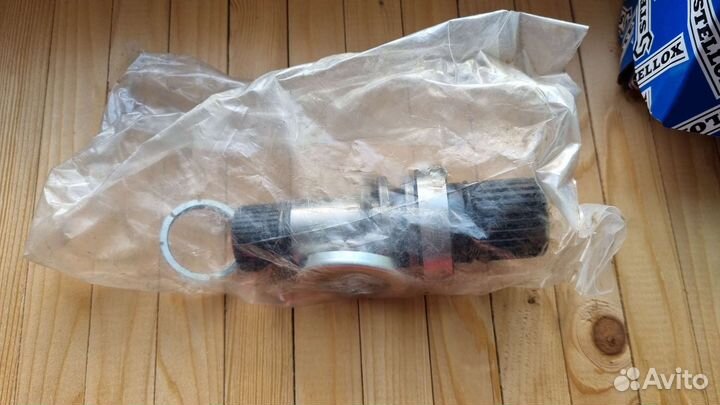 Промежуточный вал правый T5 2.5 tdi МКПП