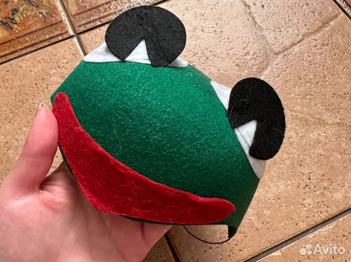 Кепка лягушка