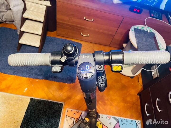 Электросамокат скутер Ninebot KickScooter E22
