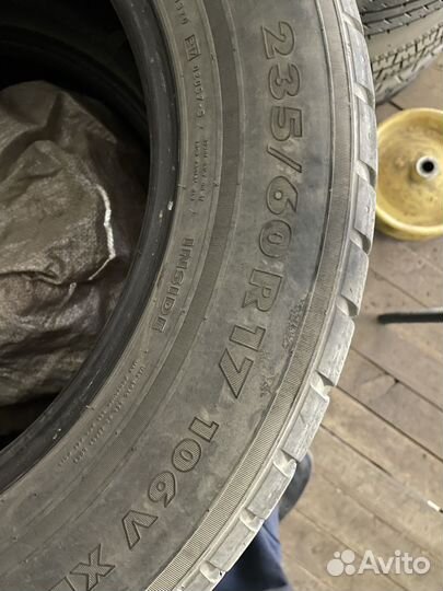 Nokian Tyres WR 235/60 R17