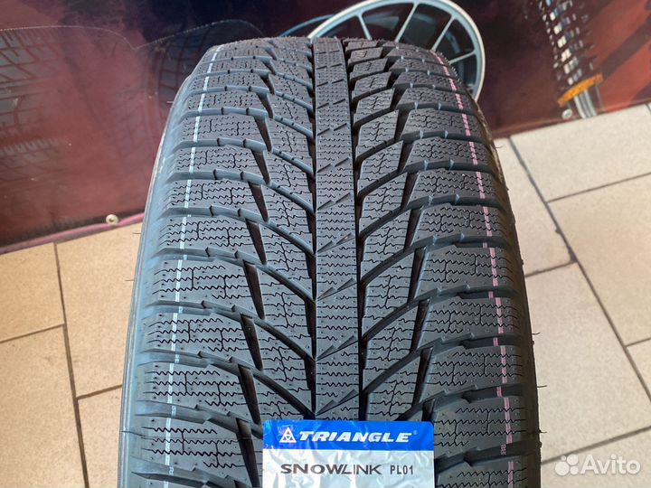 Triangle PL01 215/55 R18 99R