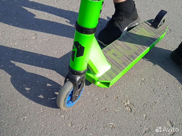 Трюковой самокат poco