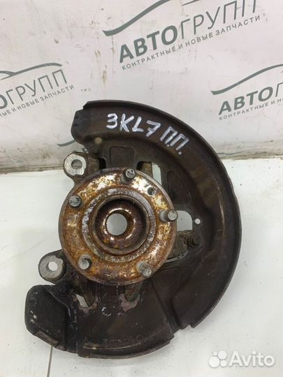 Поворотный кулак передний правый Lr Rr Freelander