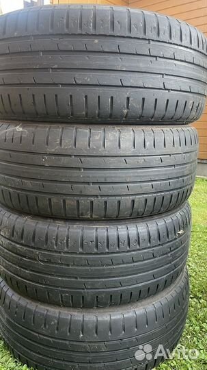 Nokian Tyres Hakka Blue 2 215/55 R17 98W